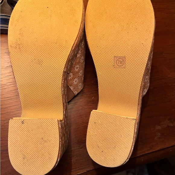 Shoes Beach By Matisse Cork Daisy Platform Slides With A Heel Poshmark